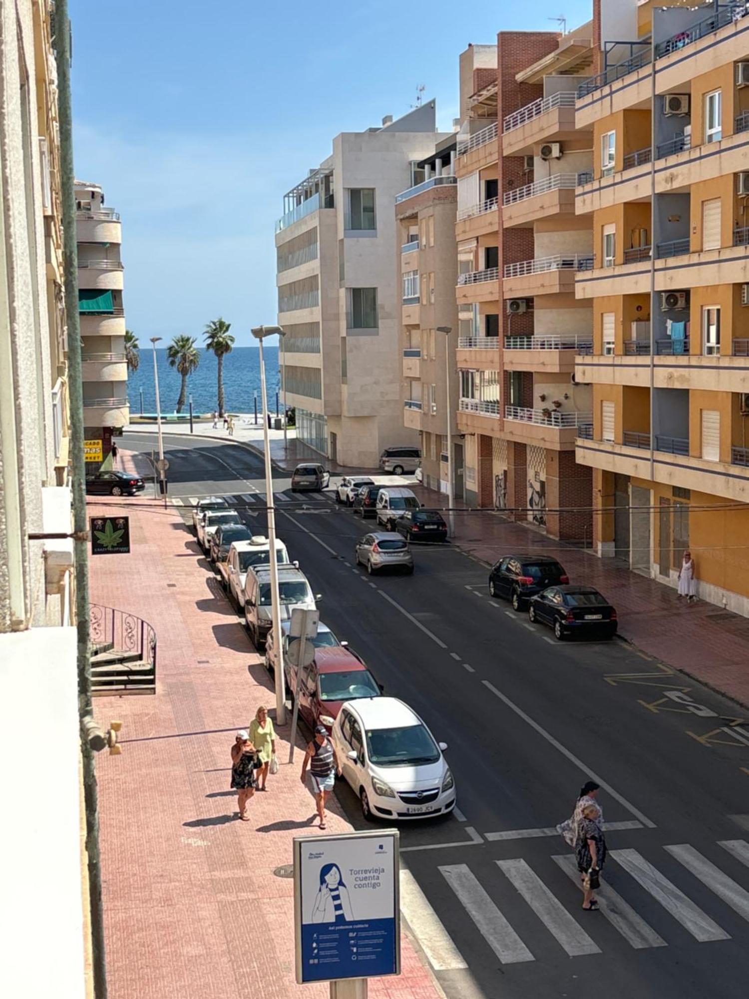 Vinas Apartment Torrevieja Exterior photo